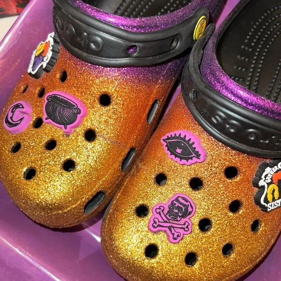 Authentic Hocus Pocus Crocs! Limited - Picture 5 of 16